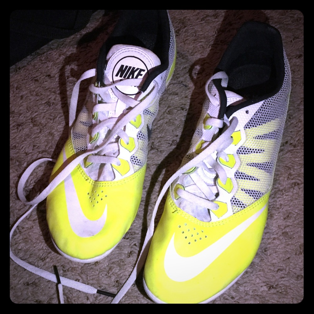 Track spikes